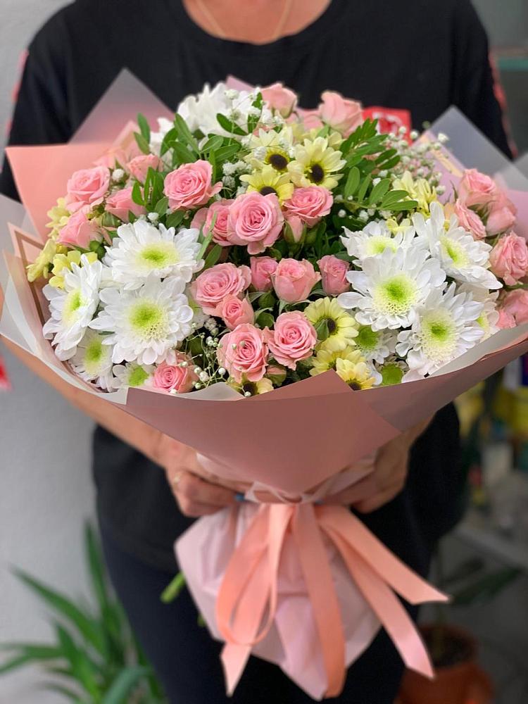 Букет цветов из: Розы и Хризантемы в Новоромановском