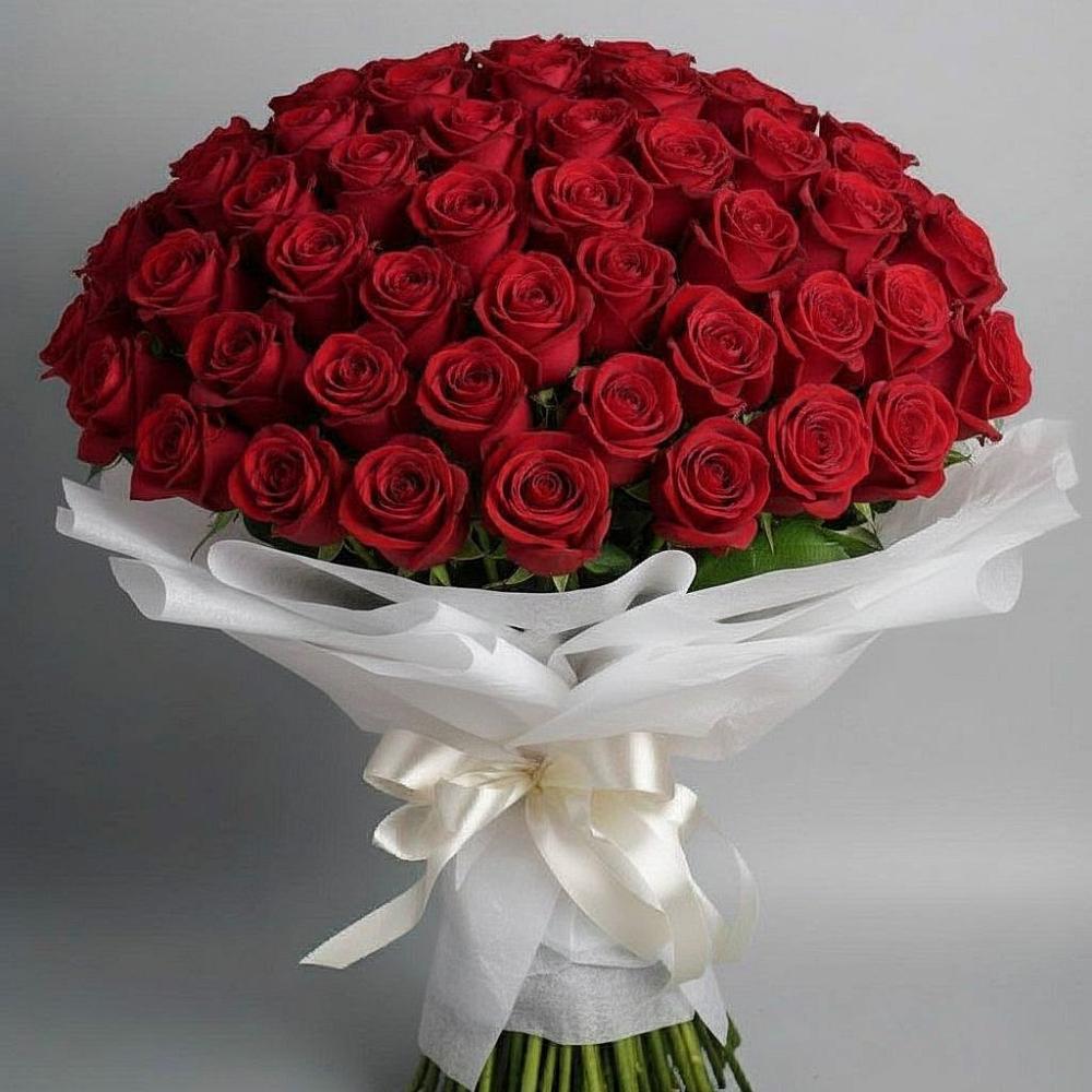 Букет 101 Красная роза Блэк Мэджик в Новоромановском