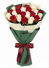 Букет Микс из красных и белых роз #REPLACE_PRED# Новоромановском