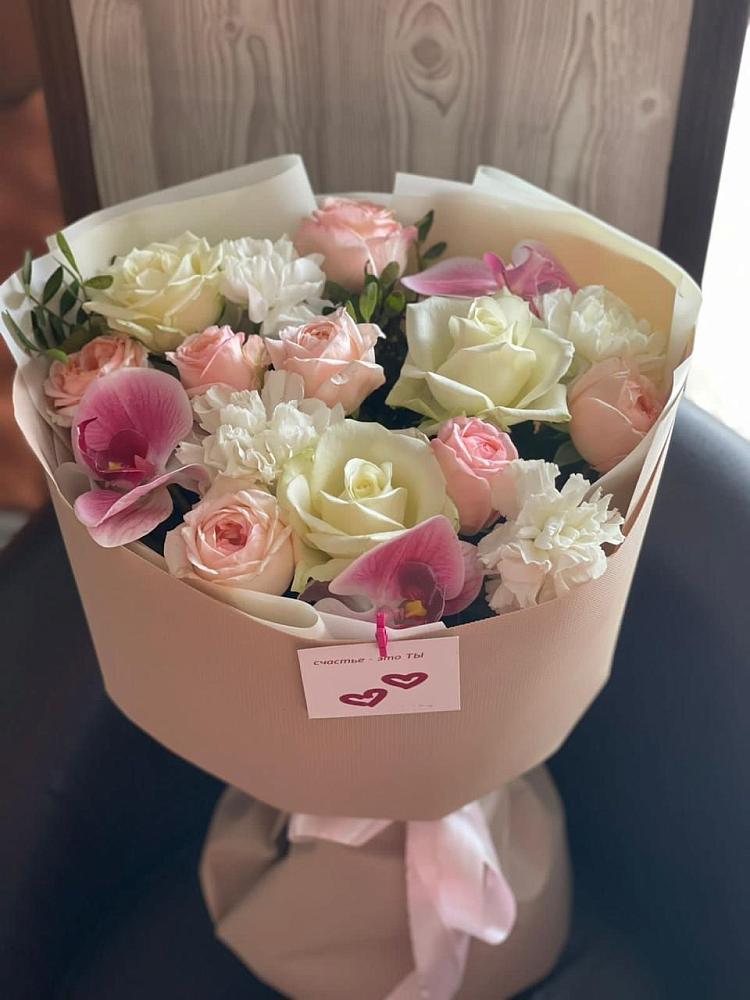 Букет цветов из: Орхидеи, Розы и Гвоздики в Новоромановском