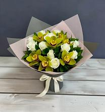 Букет цветов из:  Орхидеи и Розы в Новоромановском