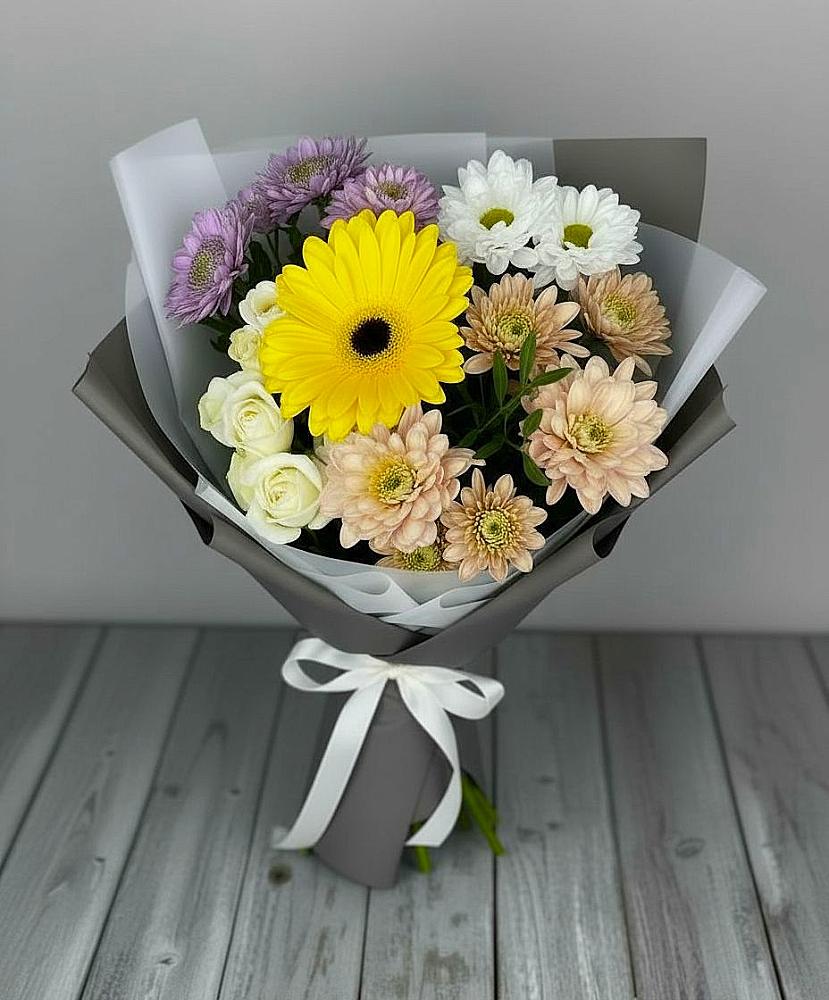 Букет цветов из: Розы, Герберы и Хризантемы в Новоромановском