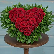 Цветочная композиция из Розы в виде сердца в Новоромановском