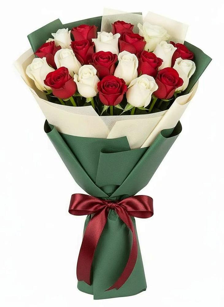 Букет Микс из красных и белых роз в Новоромановском