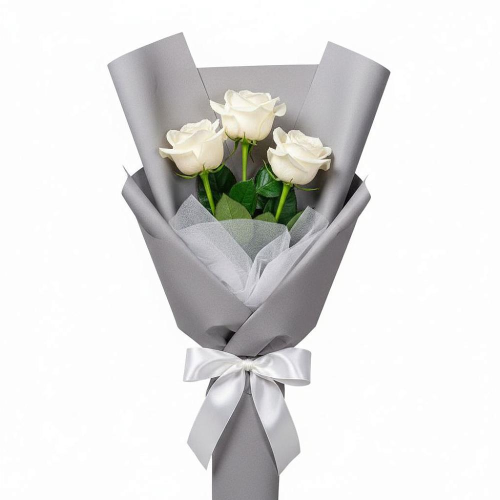 Букет 3 белые розы в Новоромановском