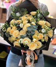 Букет цветов из:  Розы и Лизиантусы #REPLACE_PRED# Новоромановском