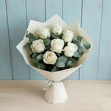 Букет Белые розы в Эвкалипте в Новоромановском