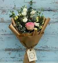Букет цветов из:  Розы и Лизиантусы в Новоромановском