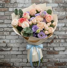 Букет цветов из:  Розы, Лизиантусы и Гвоздики #REPLACE_PRED# Новоромановском
