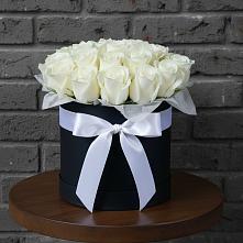 Цветочная композиция из Розы в шляпной коробке #REPLACE_PRED# Новоромановском