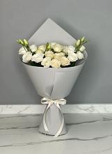 Букет цветов из:  Розы и Лизиантусы в Новоромановском